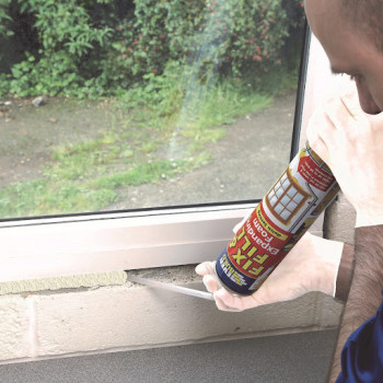 Tại sao keo PU foam là lựa chọn số 1 để xử lý vết nứt trong xây dựng