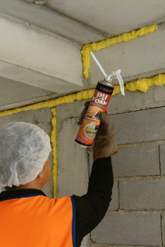 Những lưu ý quan trọng khi dùng keo PU foam xử lý nứt công trình
