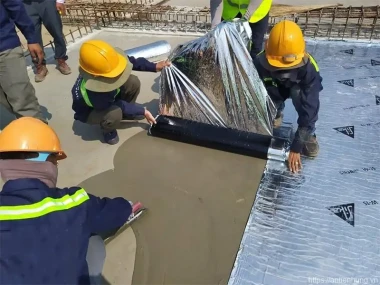 Nguyên nhân khiến chống thấm tạo màng bị bong tróc