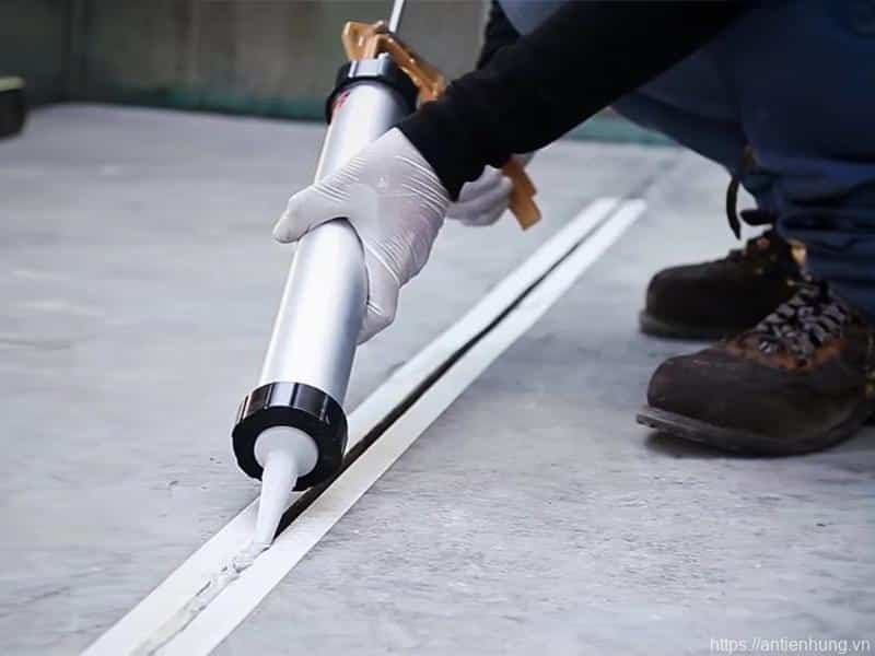 Tại sao cần lựa chọn chất trám khe phù hợp với từng vật liệu