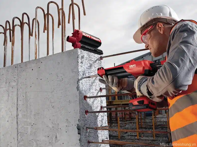 Đánh giá khả năng chịu lực và độ bền lâu dài của keo khoan cấy thép Hilti