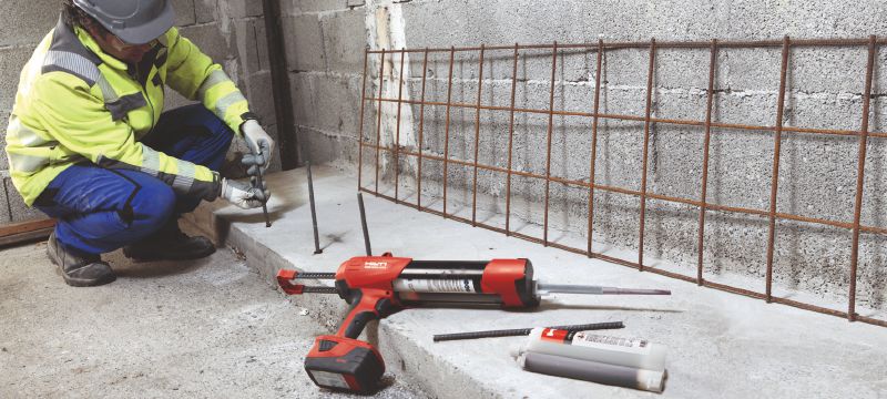 So sánh khả năng chịu lực và độ bền lâu dài của keo Hilti với các giải pháp liên kết khác
