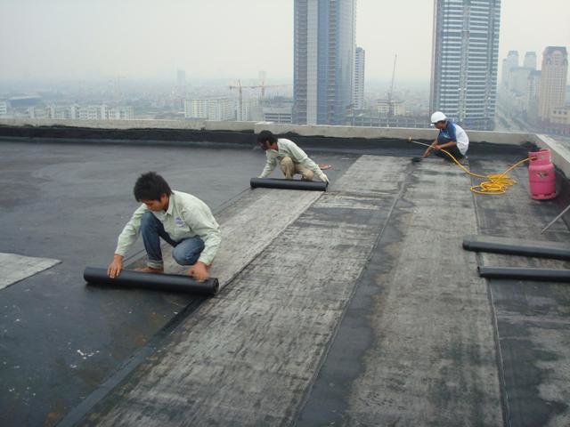 So sánh chống thấm tạo màng và chống thấm truyền thống